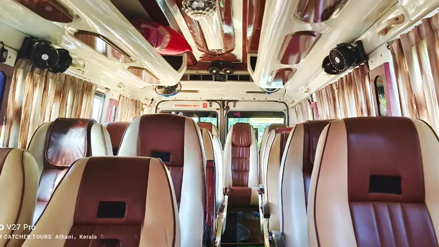 17 seater luxury tempo traveller