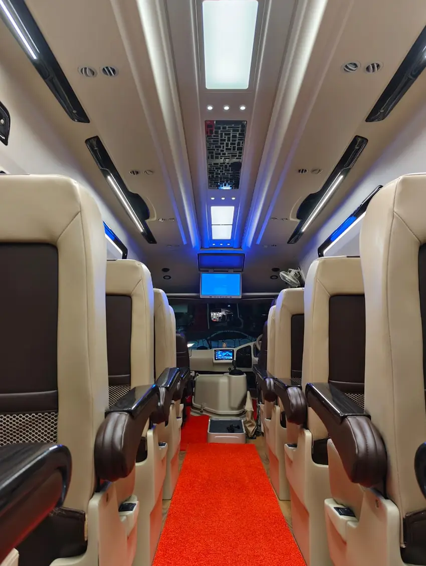 ultra luxury urbania rent 3